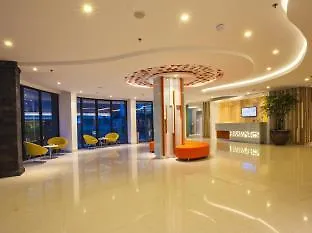 Harris Hotel Raya كوتا